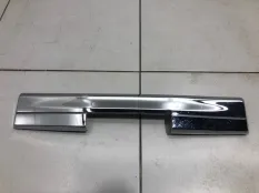 Накладка двери багажника Mitsubishi L200