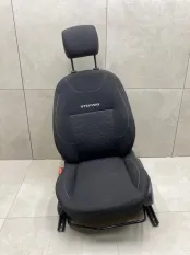 Сиденье переднее левое Renault Sandero Stepway 2