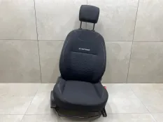 Сиденье переднее правое Renault Sandero Stepway 2