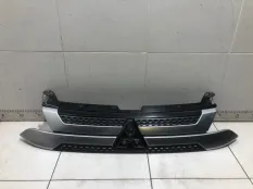 Решетка радиатора Mitsubishi Outlander