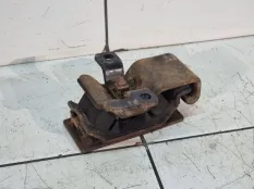 Кронштейн АКПП Suzuki Grand Vitara XL-7 H27A 2006