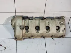 Крышка головки блока (клапанная) левая Porsche