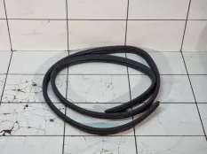 Уплотнитель проема двери передний правый Renault