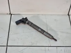 Форсунка дизельная электрическая Audi Q7 1 4L 3.0