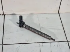 Форсунка дизельная электрическая Audi Q7 1 4L 3.0