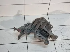 Кронштейн двигателя левый Nissan X-Trail T31