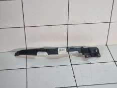 Кронштейн фары передний правый Opel Insignia G09