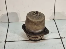 Опора двигателя правая Porsche Cayenne 955 4.5