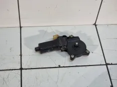 Моторчик стеклоподъемника передний левый Hyundai