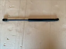 Амортизатор крышки багажника Volkswagen Passat B6