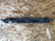 Кронштейн радиатора Toyota Avensis 3 2009