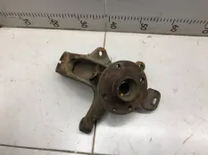 Кулак поворотный передний правый Toyota Aygo KGB10