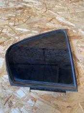 Стекло двери заднее правое Toyota Avensis 3 2009