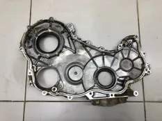 Крышка двигателя передняя Toyota Hilux 7