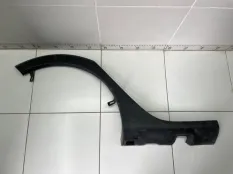 Накладка на крыло задняя правая Renault Sandero