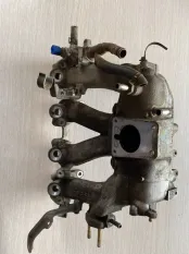 Коллектор впускной Nissan Almera 1