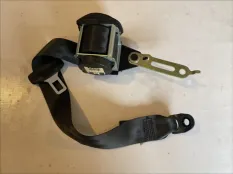 Ремень безопасности задний Toyota Avensis 3 2009