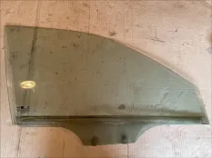 Стекло двери переднее правое Kia Spectra SD