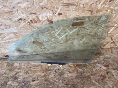 Стекло двери переднее левое Mitsubishi Lancer 9 CS