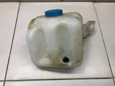 Бачок омывателя Лада Гранта