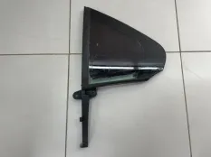 Стекло двери (Форточка) заднее левое Skoda Rapid 1