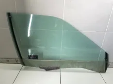 Стекло двери переднее правое Audi 80 B3 1.8 1988