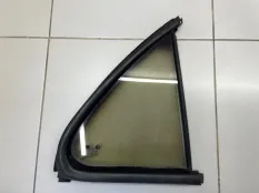 Стекло двери (Форточка) заднее правое Kia Sorento