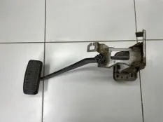 Педаль тормоза Kia Sorento 1 BL D4CB 2.5 ДИЗЕЛЬ