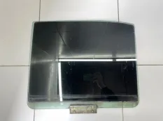 Стекло двери заднее левое ГАЗ Волга 31105