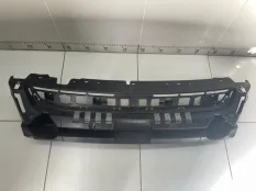 Кронштейн решетки радиатора Ford Kuga 2