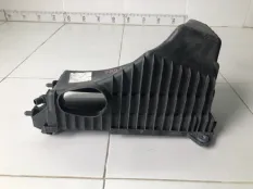 Корпус воздушного фильтра нижняя часть Audi Q7 4L