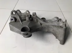 Кронштейн генератора Renault Sandero 2 2014