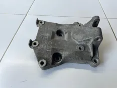 Кронштейн генератора Nissan Almera Classic B10