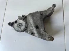 Кронштейн генератора Land Rover Range Rover 2