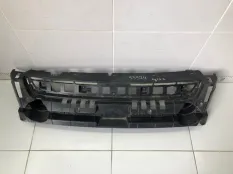 Кронштейн решетки радиатора Ford Kuga 2