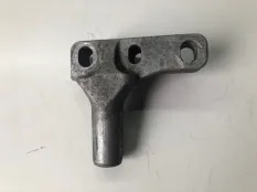 Кронштейн двигателя Volkswagen Golf 4 1998