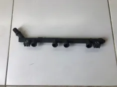 Рейка топливная (рампа) Fiat Albea 1.4 2002