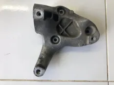 Кронштейн компрессора кондиционера Audi A3 8P 2004