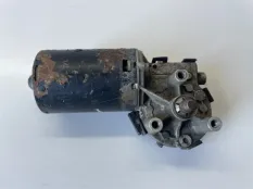 Моторчик стеклоочистителя Volkswagen Golf 3