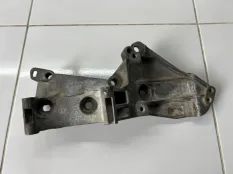 Кронштейн генератора Renault Megane 2