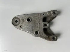 Кронштейн двигателя правый Skoda Fabia 2 CGPA 1.2