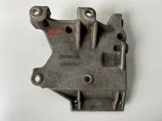 Кронштейн компрессора кондиционера Mitsubishi