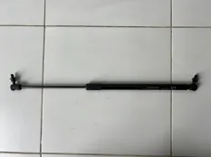 Амортизатор капота левый Hyundai Creta 1 GS G4FG