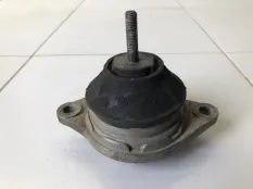Опора двигателя передняя Audi 100 C4 1993