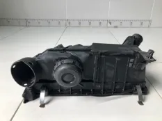 Корпус воздушного фильтра верхняя часть Volvo V40