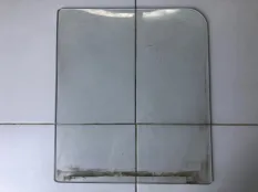 Стекло двери переднее правое УАЗ 452 409 1995
