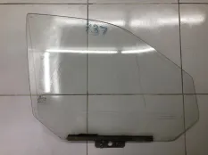 Стекло двери переднее правое Лада 2111