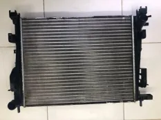Радиатор охлаждения двигателя Лада Веста