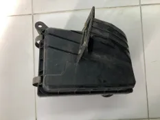 Корпус воздушного фильтра Toyota Camry XV10 1985