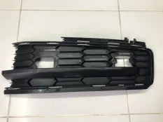 Решетка в бампер правая Skoda Kodiaq